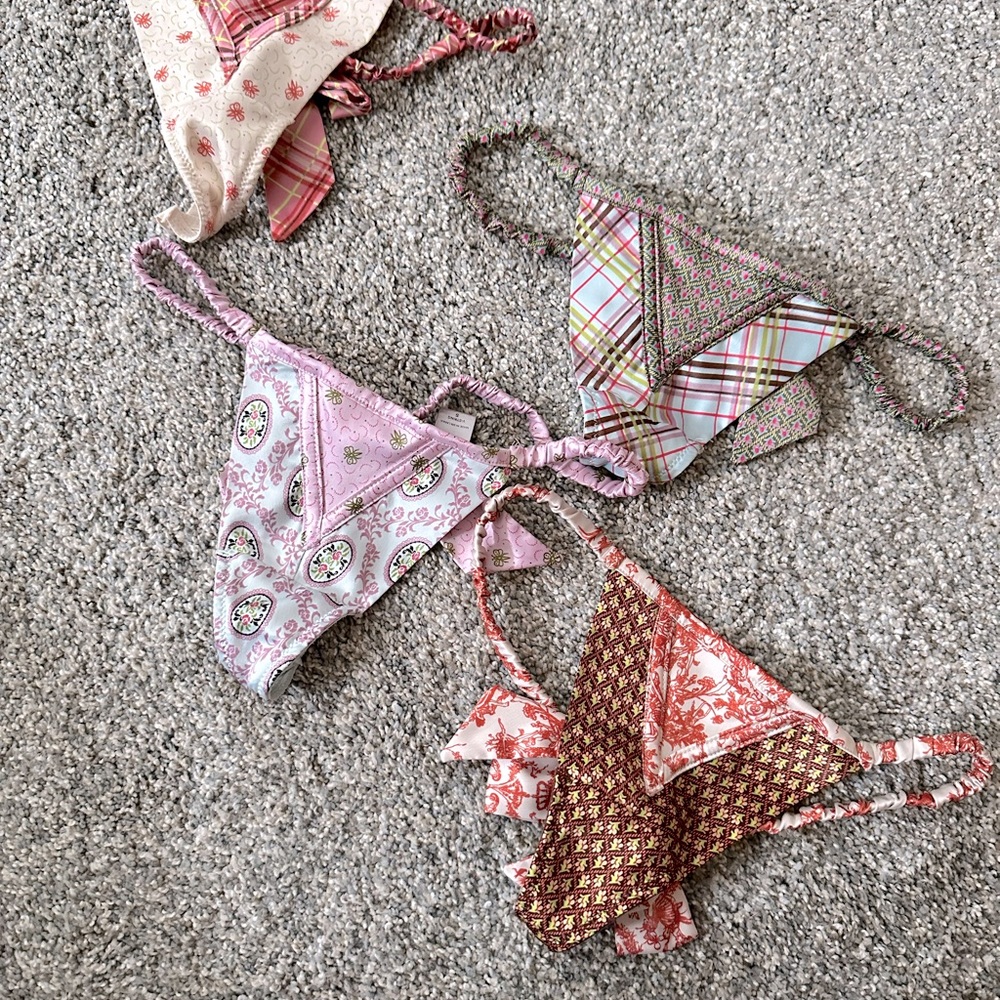 Victoria’s Secret cute thong panties with bow butt!